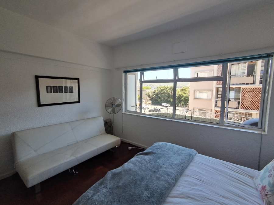 To Let 1 Bedroom Property for Rent in Vredehoek Western Cape
